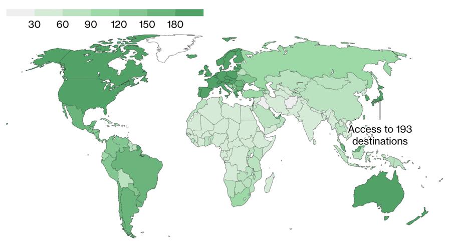 Độ đậm của màu xanh trên bản đồ phản ánh mức độ quyền lực của hộ chiếu quốc gia/vùng lãnh thổ