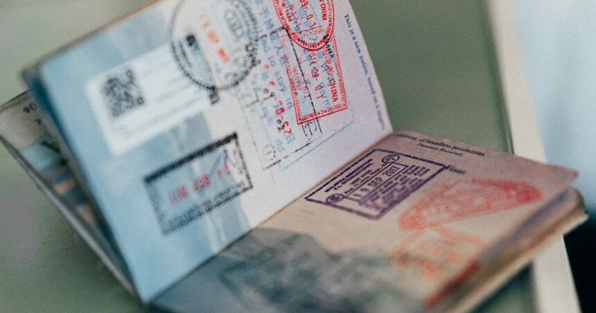 Visa là Visa là gì và những trường hợp nào được miễn visa?