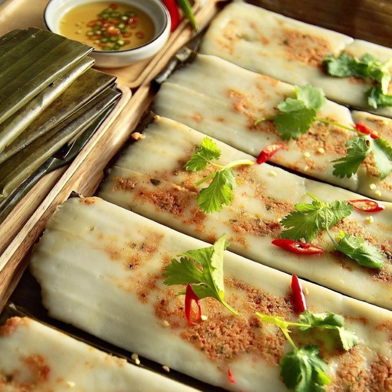 Bánh nậm là Món Huế ở Hà Nội được nhiều người yêu thích.