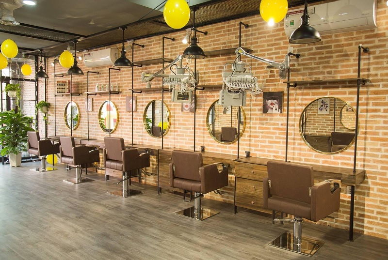 Lee Hair là salon tóc Thủ Đức chuyên nghiệp được nhiều khách hàng đánh giá cao.