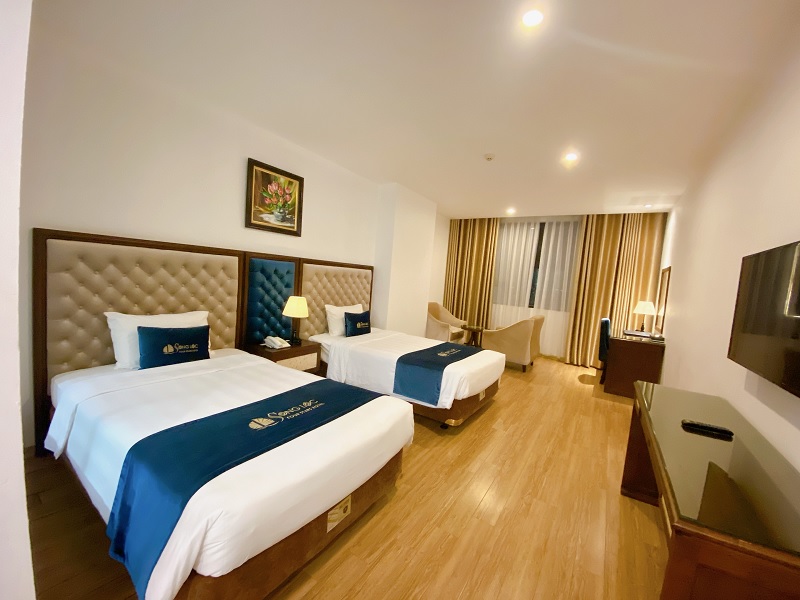Song Lộc Luxury Hotel là một khách sạn ở Bãi Cháy gần biển thu hút nhiều khách du lịch bởi sự tiện nghi.
