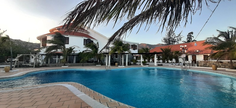 Hòn Cau Resort mang đến không gian nghỉ dưỡng tiện nghi và thoải mái.