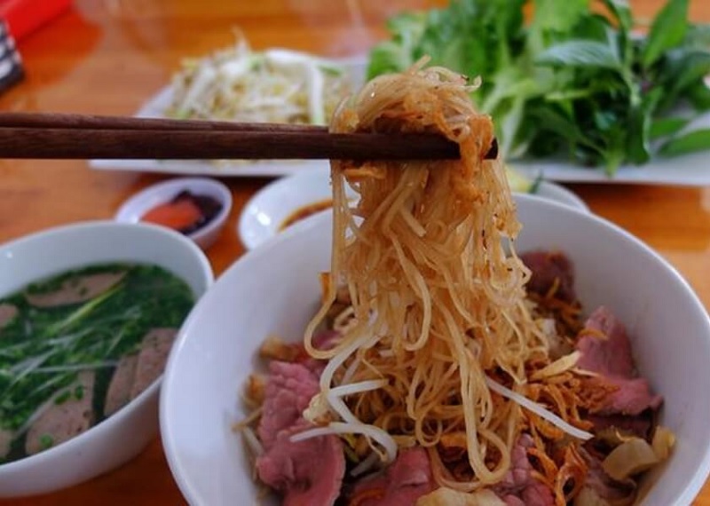 Phở khô.