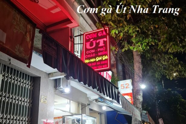 Tiệm cơm gà Út Nha Trang có gì đặc biệt, review cơm gà Út.