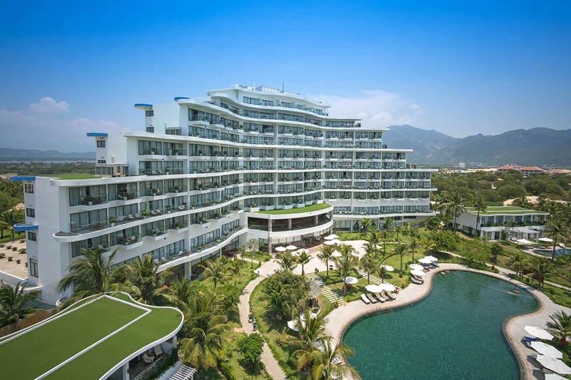 Cam Ranh Riviera Beach Resort.